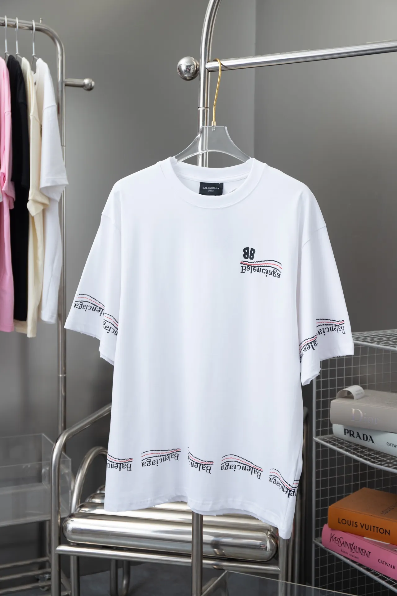 Quality BALENCI 24 New Arrival T ， ， 🔥 ， ！ ， ，Classic logo ， ， 290 G OS Versatile S M L XL